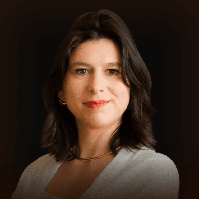 Amanda  Gasperini 